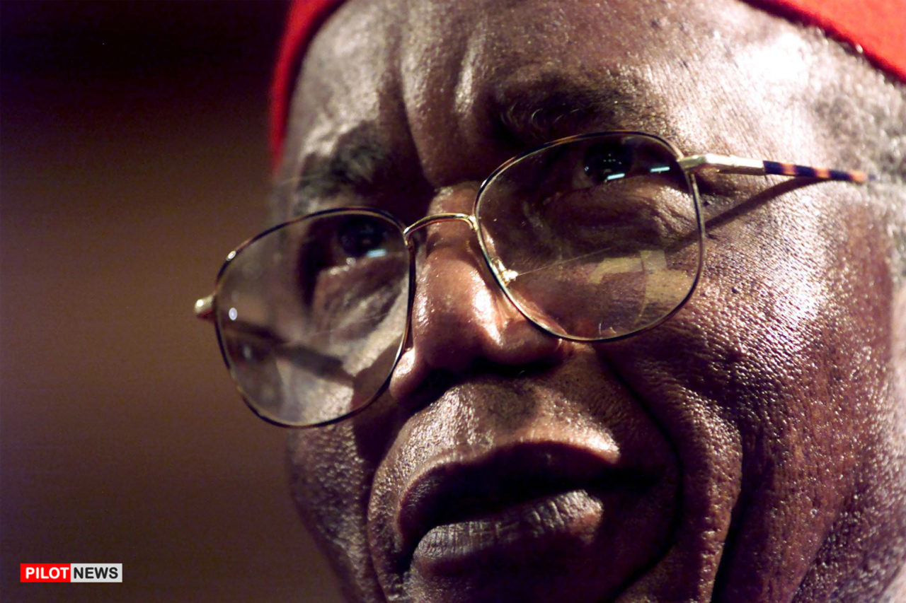 https://www.westafricanpilotnews.com/wp-content/uploads/2020/01/Achebe_2-1280x853.jpg