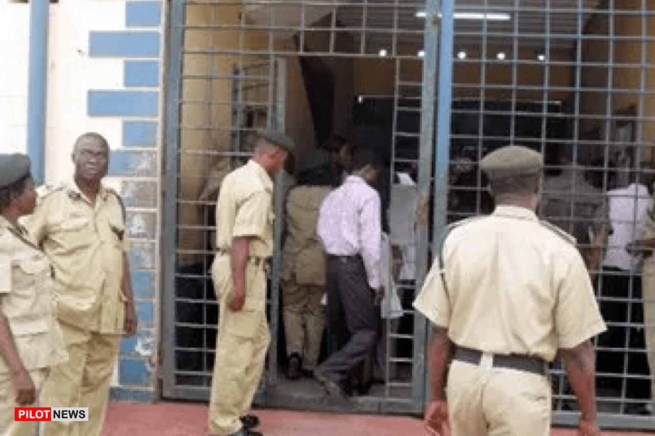 https://www.westafricanpilotnews.com/wp-content/uploads/2020/03/Kaduna-Prisons-1280x853.jpg