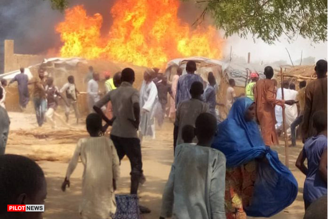 https://www.westafricanpilotnews.com/wp-content/uploads/2020/04/Borno-Fire-at-IDP-04-16-20-1280x853.jpg