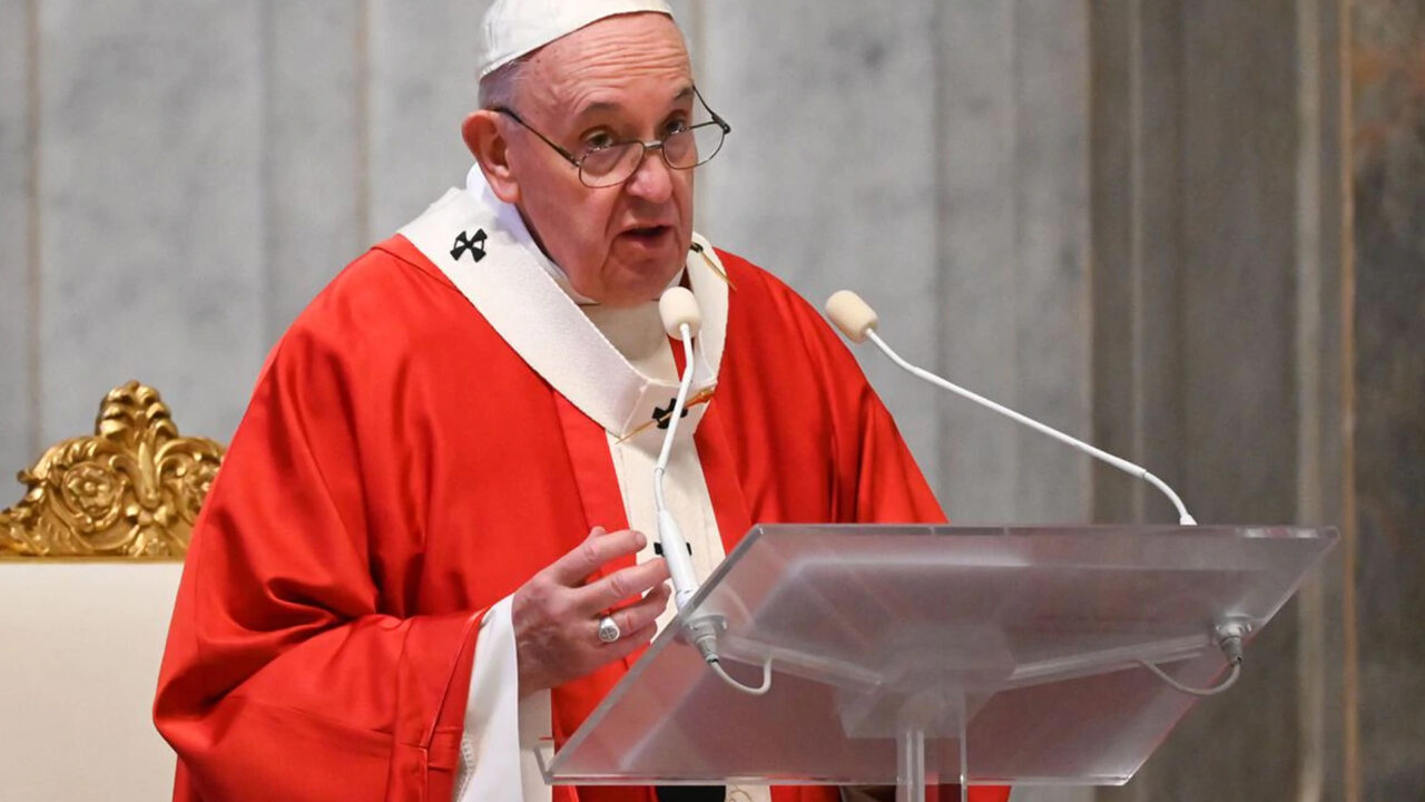 Pope Francis condemns anti-gay laws, criminalization of homosexuality
