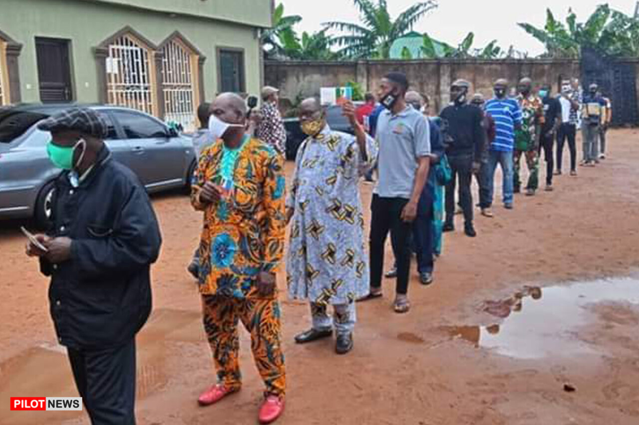 https://www.westafricanpilotnews.com/wp-content/uploads/2020/09/Edo-Gov-2020-Voters-in-Edo-election-9-19-20-1280x853.jpg