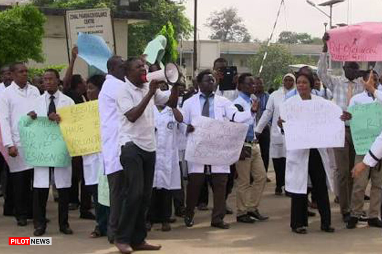 https://www.westafricanpilotnews.com/wp-content/uploads/2020/09/Strike-Joint-Health-Sector-Unions-JOHESU-9-7-20-1280x853.jpg