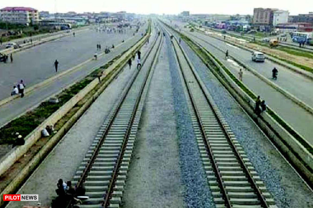 https://www.westafricanpilotnews.com/wp-content/uploads/2020/11/Railway-Lagos-Ibadan-Standard-Guage-rail-project-11-21-20-1280x853.jpg