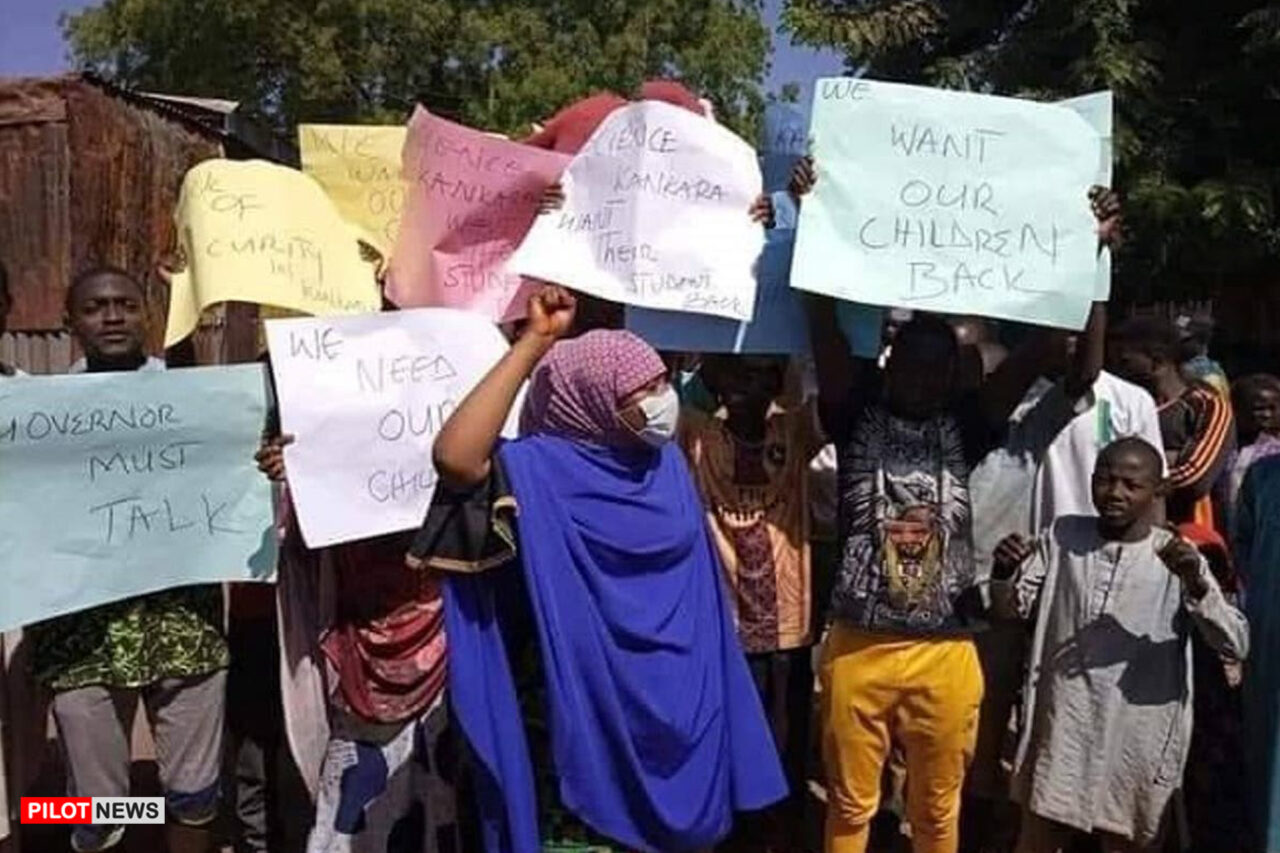 https://www.westafricanpilotnews.com/wp-content/uploads/2020/12/Abduction-Women-Protest-in-Katsina-Bringbackourboys-protest-12-13-20-1280x853.jpg
