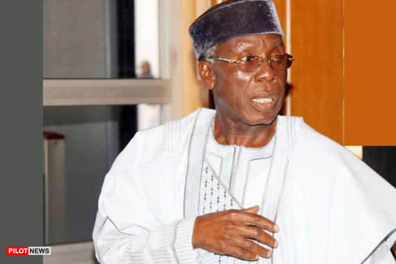https://www.westafricanpilotnews.com/wp-content/uploads/2021/01/ACF-Audu-Ogbeh-Camels-Are-Now-Used-To-Bring-In-Grenades-Anti-Aircraft-Guns-1-1-2021-1280x853.jpg