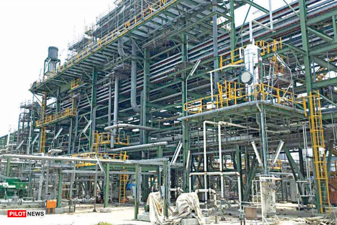https://www.westafricanpilotnews.com/wp-content/uploads/2021/03/Dangote-Refinery-Lekki-Lagos-1280x853.jpg