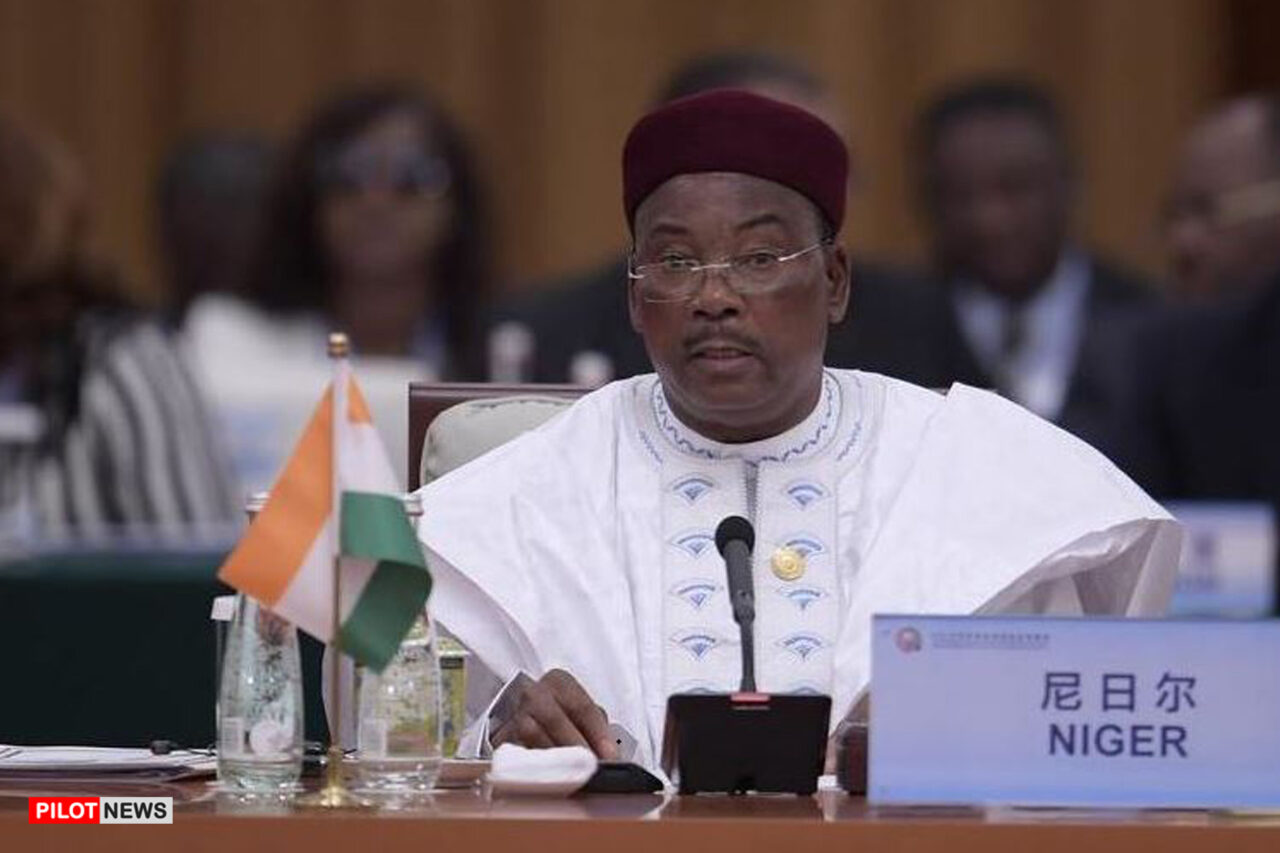 https://www.westafricanpilotnews.com/wp-content/uploads/2021/03/Niger-President-Mahamadou-Issoufou_3-21-21_File-1280x853.jpg