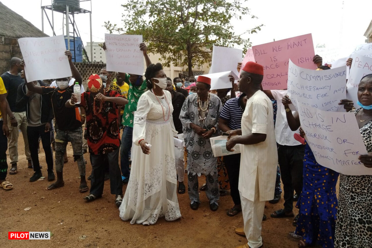https://www.westafricanpilotnews.com/wp-content/uploads/2021/03/Protest-Edendiagu-Village-Ishi-Ozalla-LGA-Enugu-protest-in-Enugu-3-18-21-1280x853.jpg
