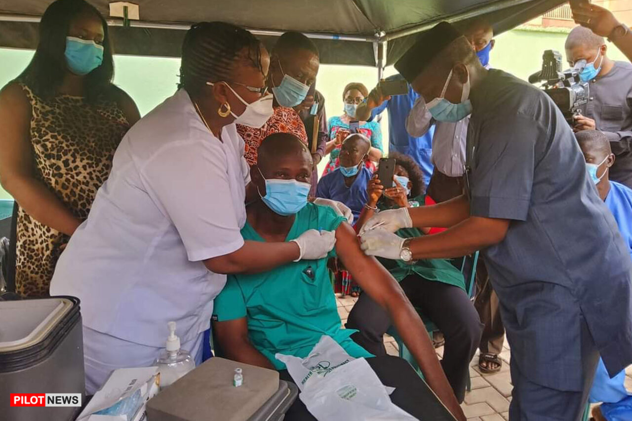 https://www.westafricanpilotnews.com/wp-content/uploads/2021/03/Vaccination-A-health-Worker-Recieving-AstraZeneca-COVID-19-Vaccine-3-15-21_WAP-Credit-1280x853.jpg