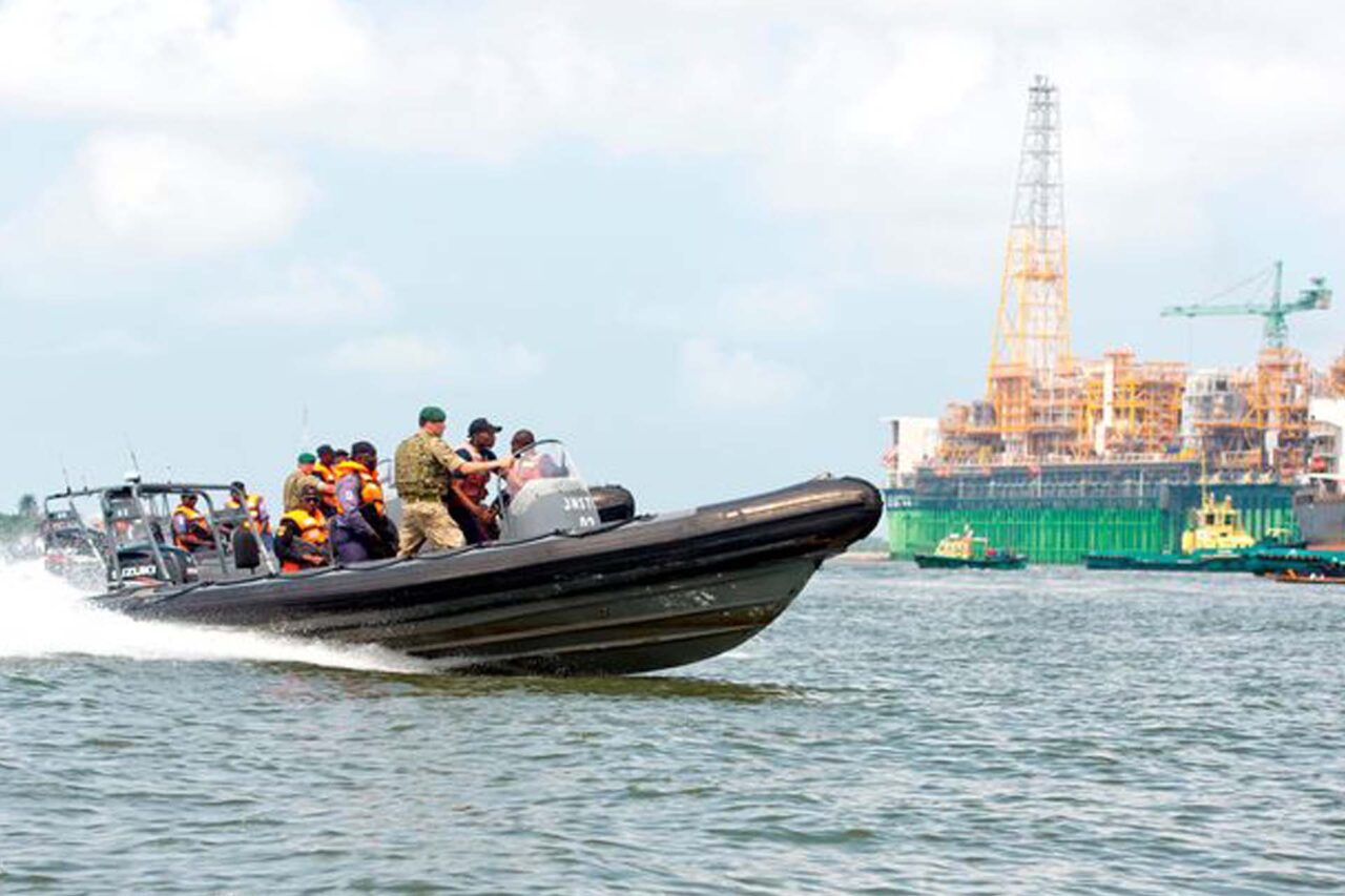 https://www.westafricanpilotnews.com/wp-content/uploads/2021/05/Navy-Nigeria-Navy-on-training-exercises-in-the-water-of-the-city-of-Lagos_FILE_2018_Photo-Credit_Mirror-1280x853.jpg