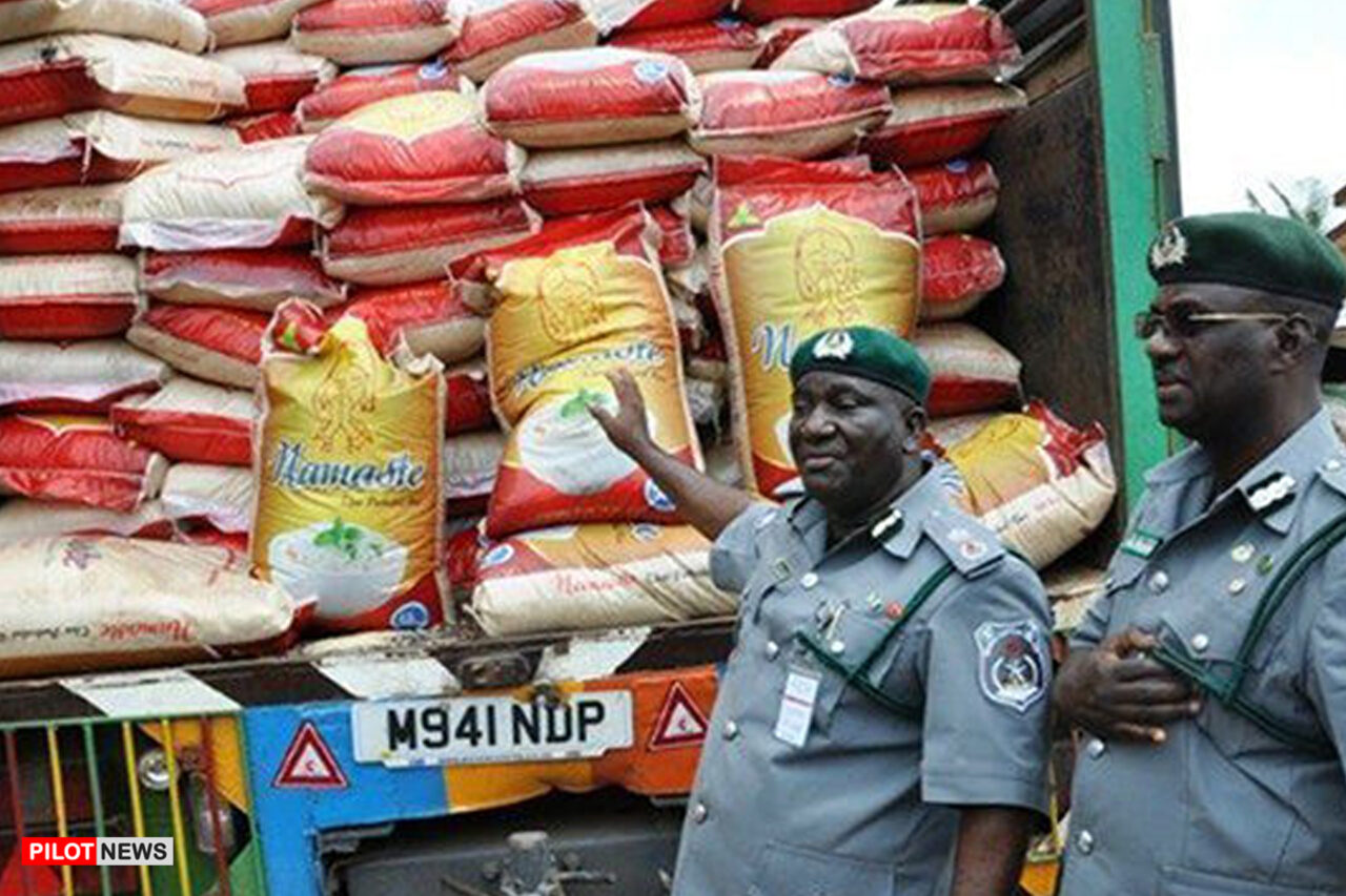 https://www.westafricanpilotnews.com/wp-content/uploads/2021/05/Rice-Vehicle-Seized-by-Nigeria-Customs_5-5-21_File-1280x853.jpg
