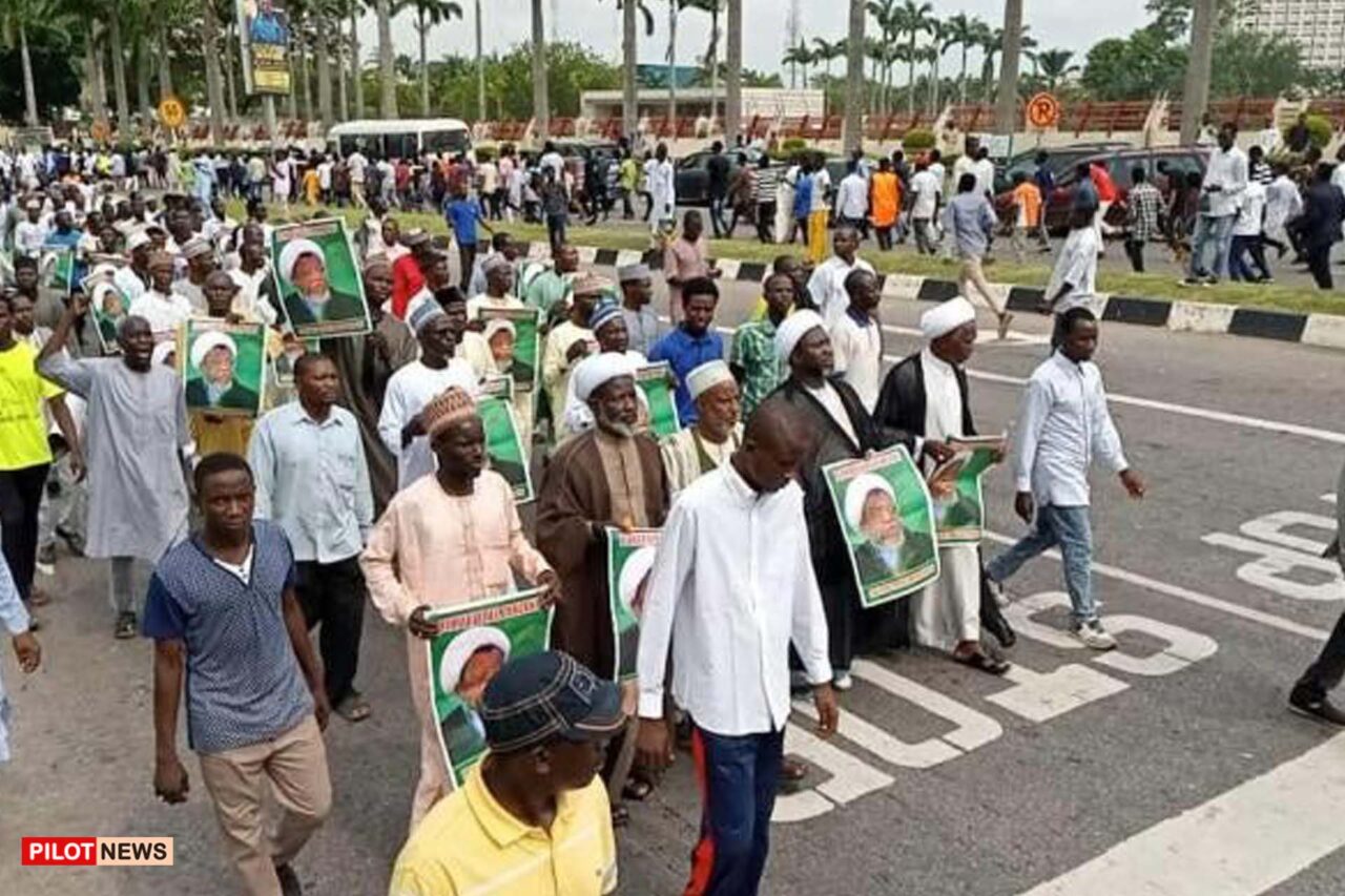 https://www.westafricanpilotnews.com/wp-content/uploads/2021/06/Shia-Islamic-Movement_Nigeria_in-protest_File-1280x853.jpg