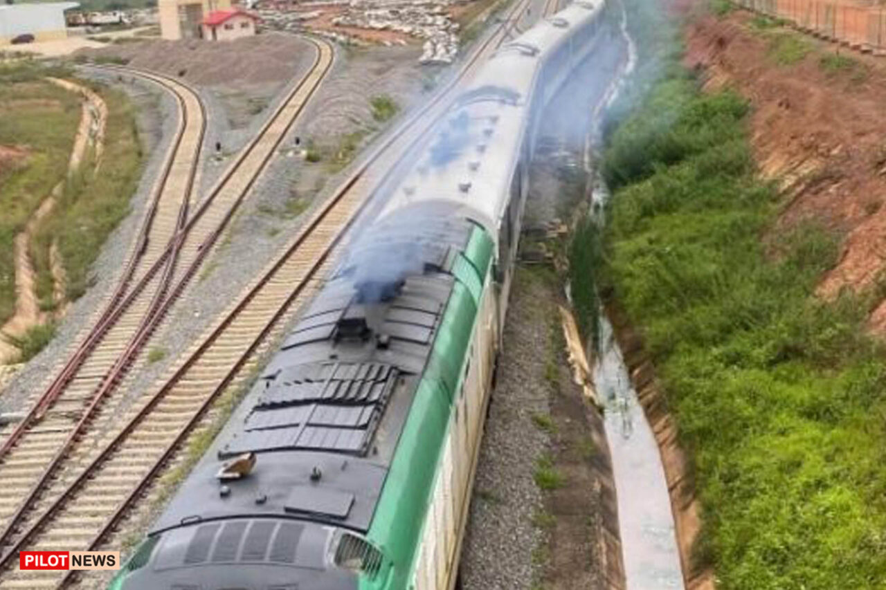 https://www.westafricanpilotnews.com/wp-content/uploads/2021/10/Blast-on-Abuja-Kaduna-train-track-10-22-21-1280x853.jpg