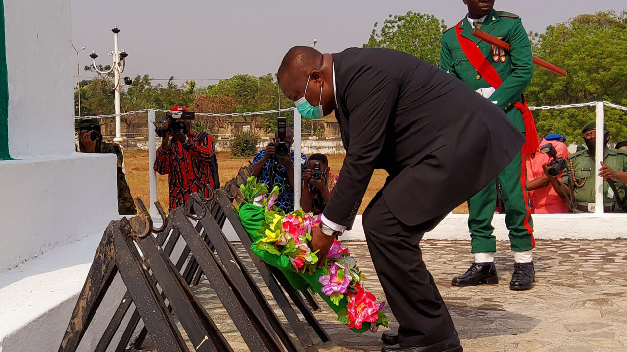 https://www.westafricanpilotnews.com/wp-content/uploads/2022/01/Ugwuanyi-laying-wreath-at-AFRD-remembrance-day-2022_WAP-1280x720.jpg