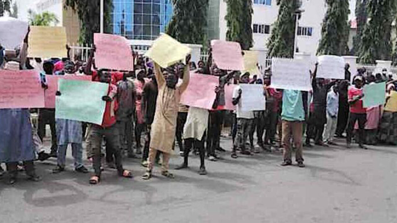 “Putin, Let There Be Peace,” Nigerians In Abuja Stage Anti-Invasion Protest