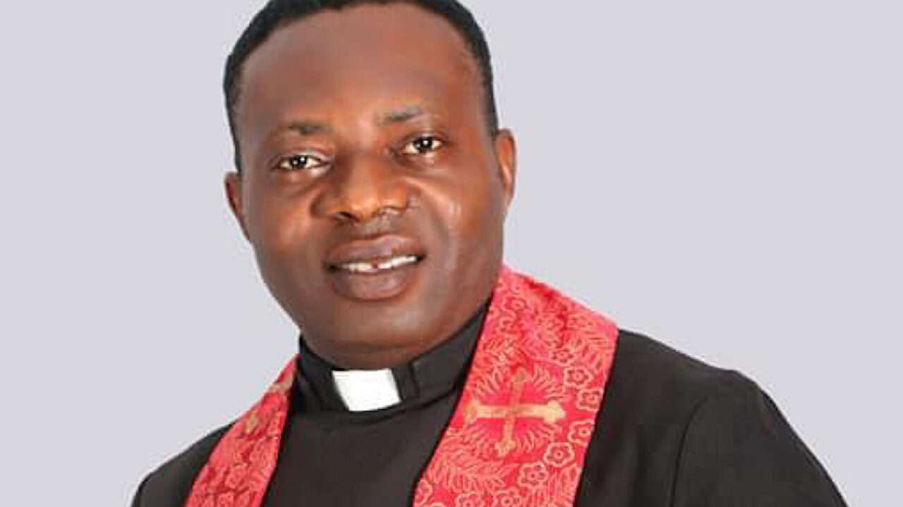 Anglican Priest Resigns, Accuses Church Of Taking His Wife
