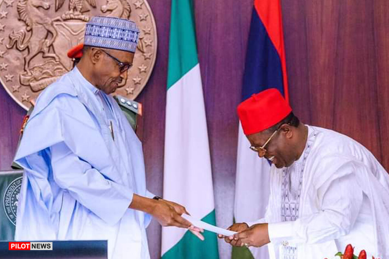 https://www.westafricanpilotnews.com/wp-content/uploads/2022/03/Umahi-with-Buhari-at-the-Villa-Abuja_file-1280x853.jpg