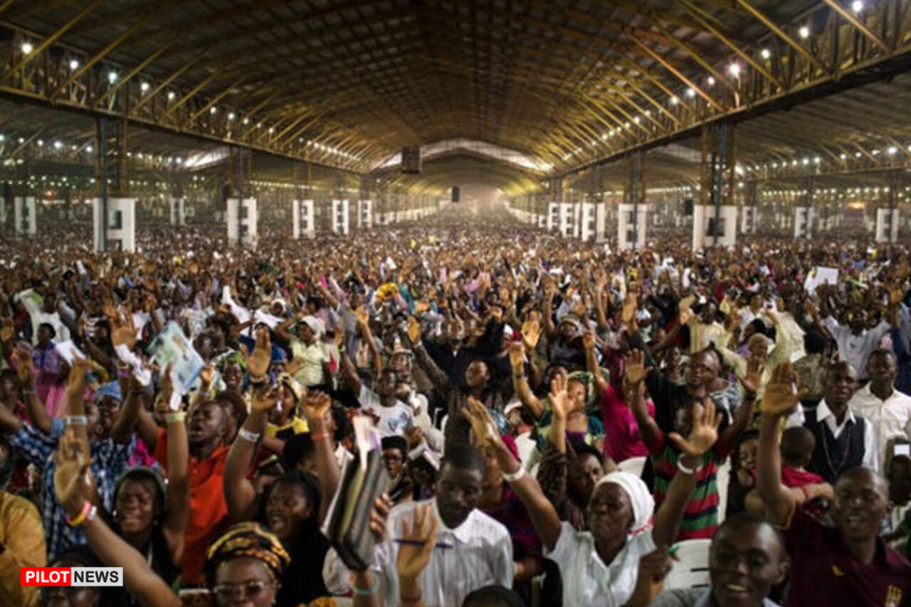 https://www.westafricanpilotnews.com/wp-content/uploads/2022/03/Worshippers-inside-Africas-megachurches_file-1280x853.jpg