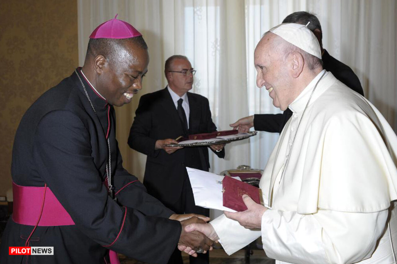 https://www.westafricanpilotnews.com/wp-content/uploads/2022/04/Bishop-Stephen-Manaza-is-welcomed-by-the-Pope_file-1280x853.jpg