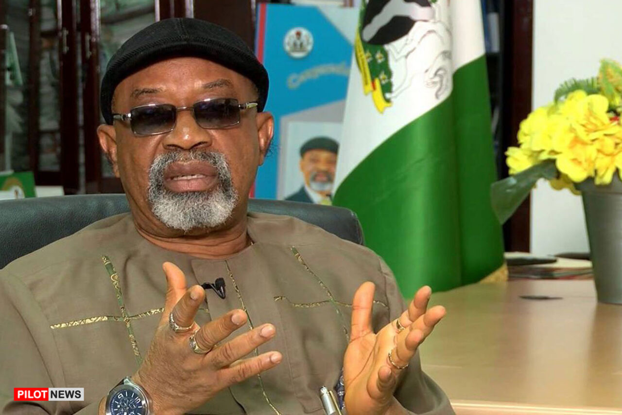 https://www.westafricanpilotnews.com/wp-content/uploads/2022/04/Senator-Chris-Ngige_File_3-1280x853.jpg