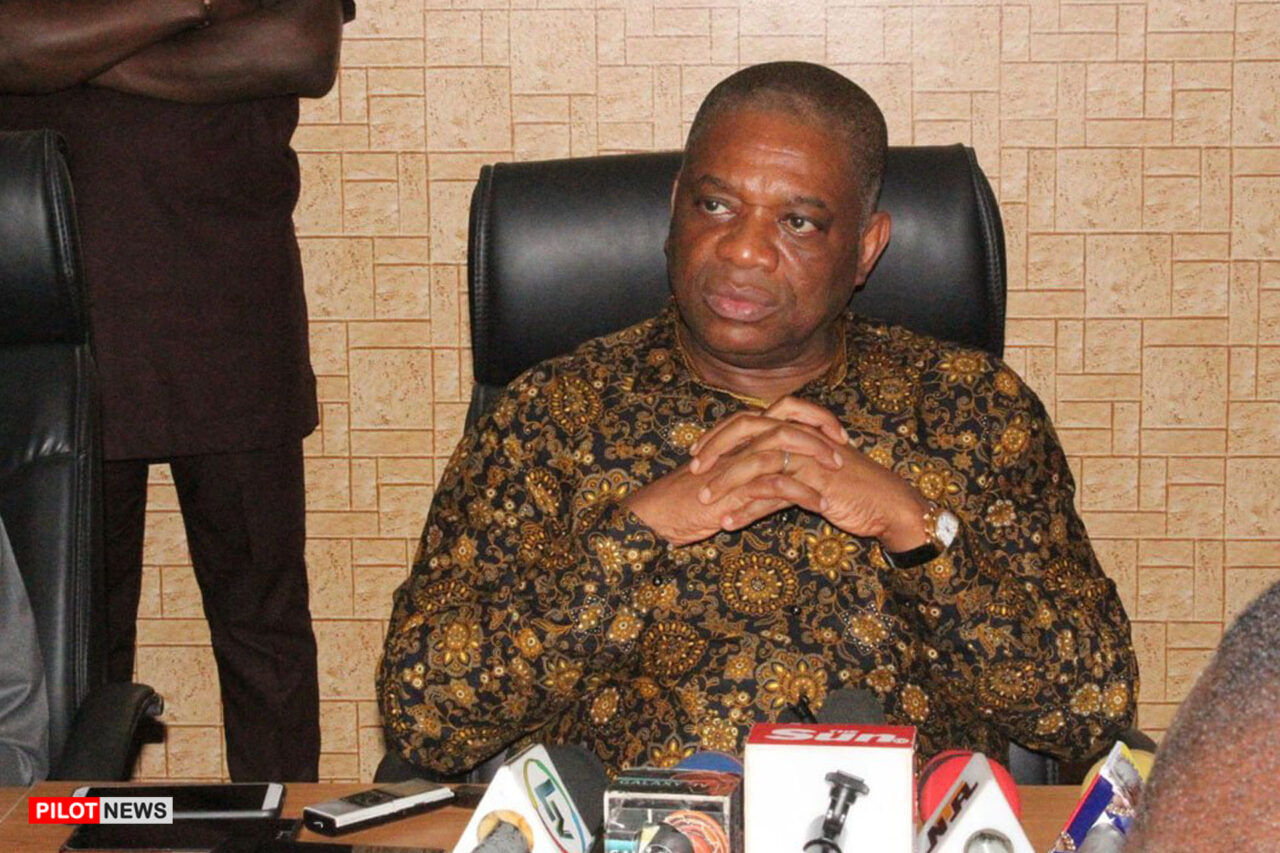 https://www.westafricanpilotnews.com/wp-content/uploads/2022/04/Senator-Orji-Uzor-Kalu_file-photo-1280x853.jpg