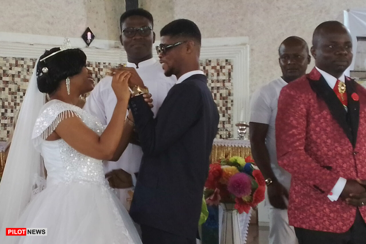 https://www.westafricanpilotnews.com/wp-content/uploads/2022/05/Marriage-Physically-impaired-pair-get-married_file-1280x853.jpg