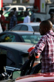 Dangote Refinery Slashes Petrol Price to ₦699 per Litre, Market Responds