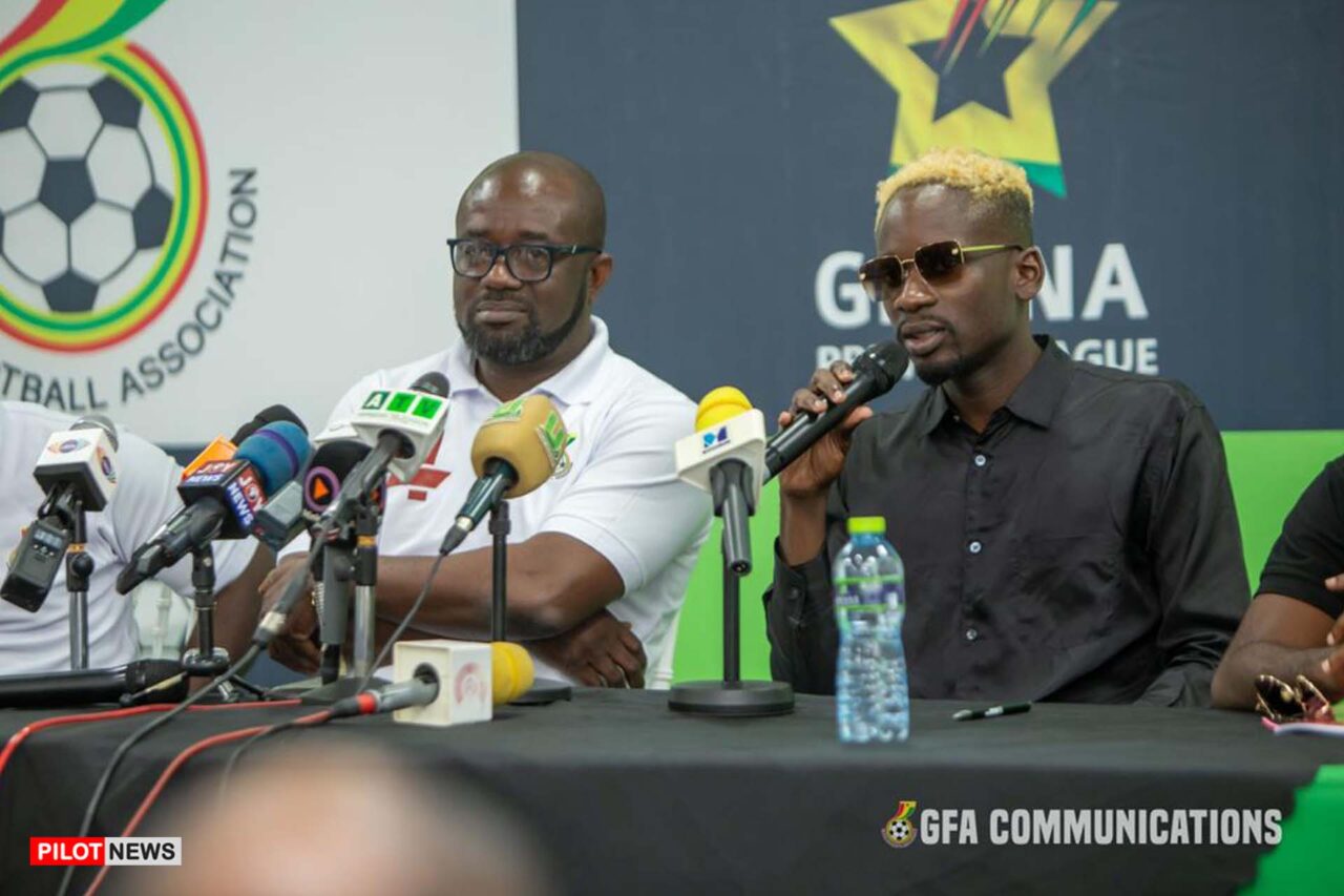 https://www.westafricanpilotnews.com/wp-content/uploads/2022/08/Mr.-Eazi_Ghana-Footbal-League_3_file-1280x853.jpg