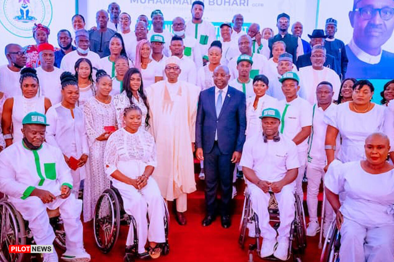 https://www.westafricanpilotnews.com/wp-content/uploads/2022/09/Honors-Buhari-honours-Tobi-Amusa-others-in-Abuja_file-1280x853.jpg