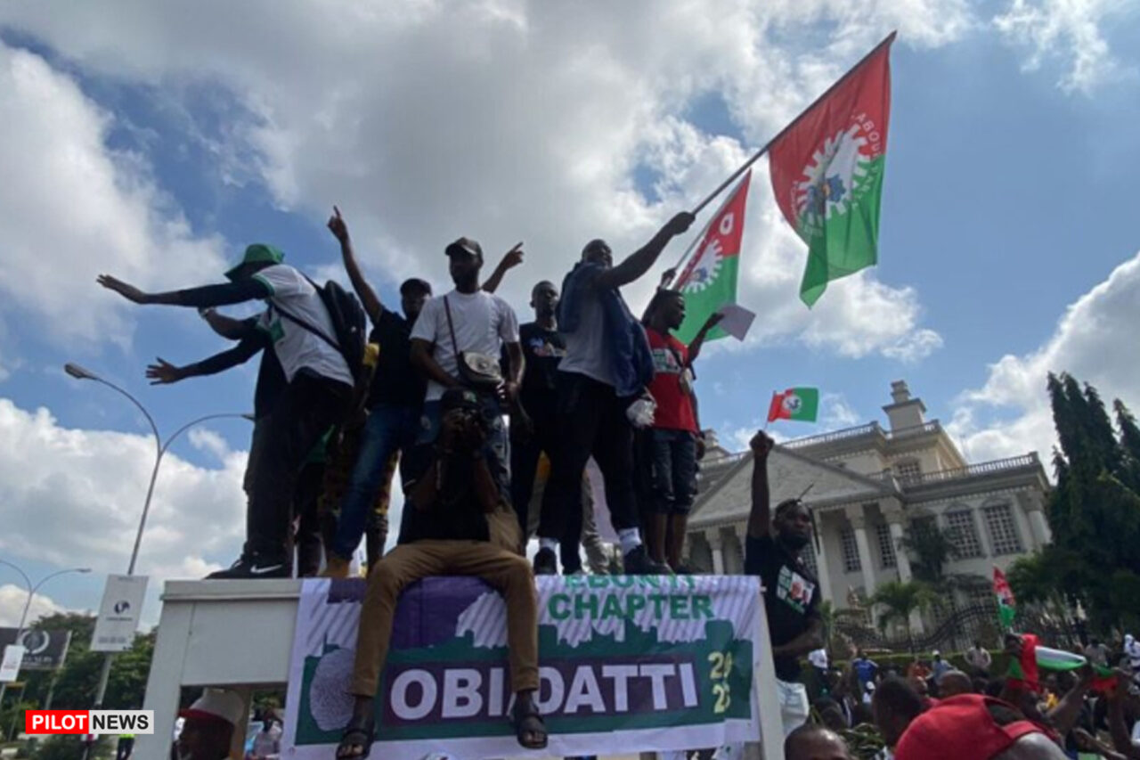 https://www.westafricanpilotnews.com/wp-content/uploads/2022/09/Peter-Obi-rally-in-Lagos-file-1280x853.jpg