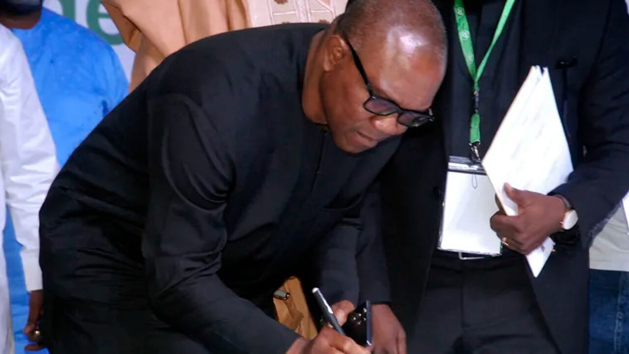 Buhari Asks Presidential Candidates to Commit to Issue-Based Campaigns
