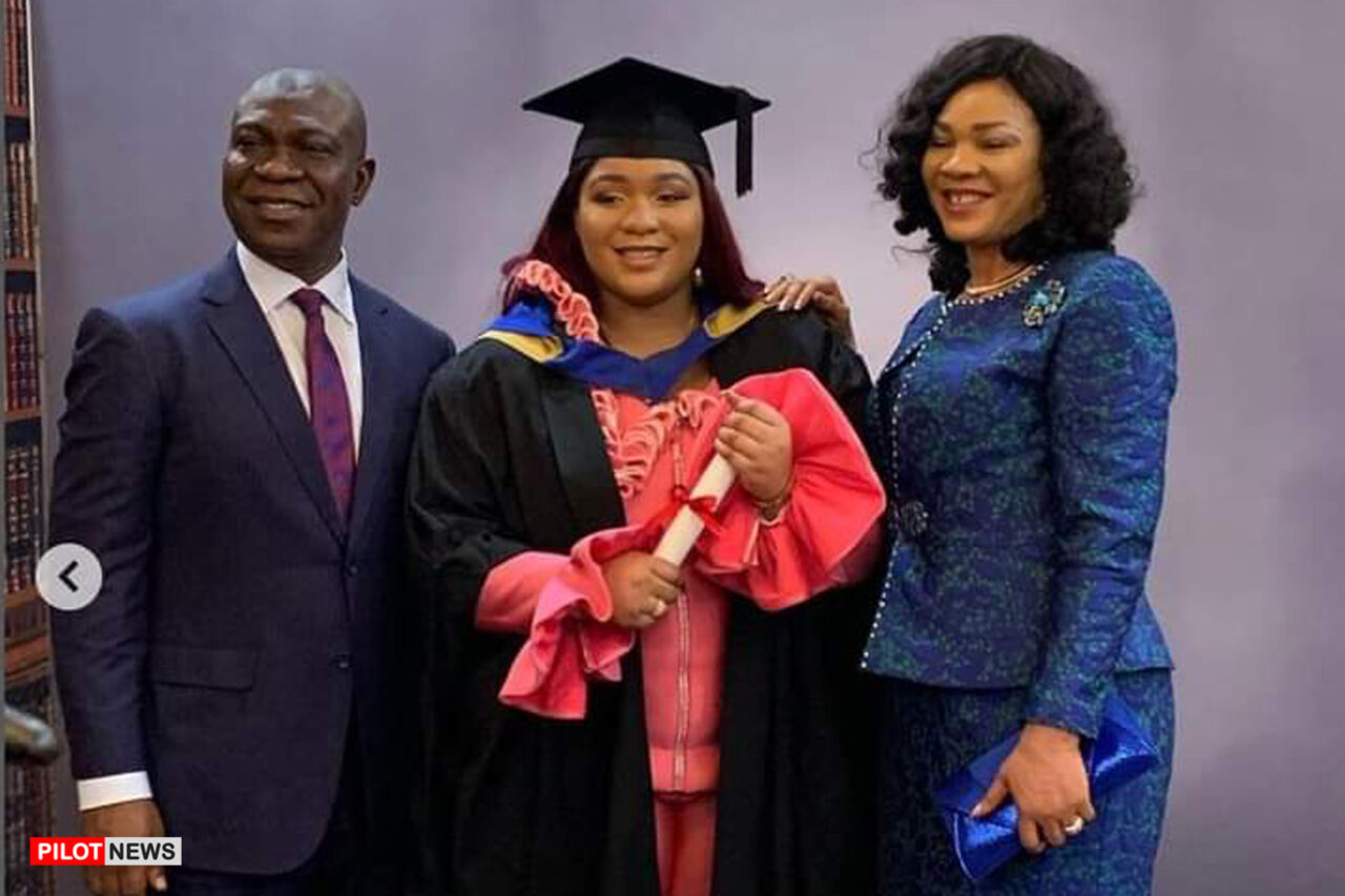 https://www.westafricanpilotnews.com/wp-content/uploads/2022/09/Senator-Ekweremadu-daughter-wife_file-1280x853.jpg