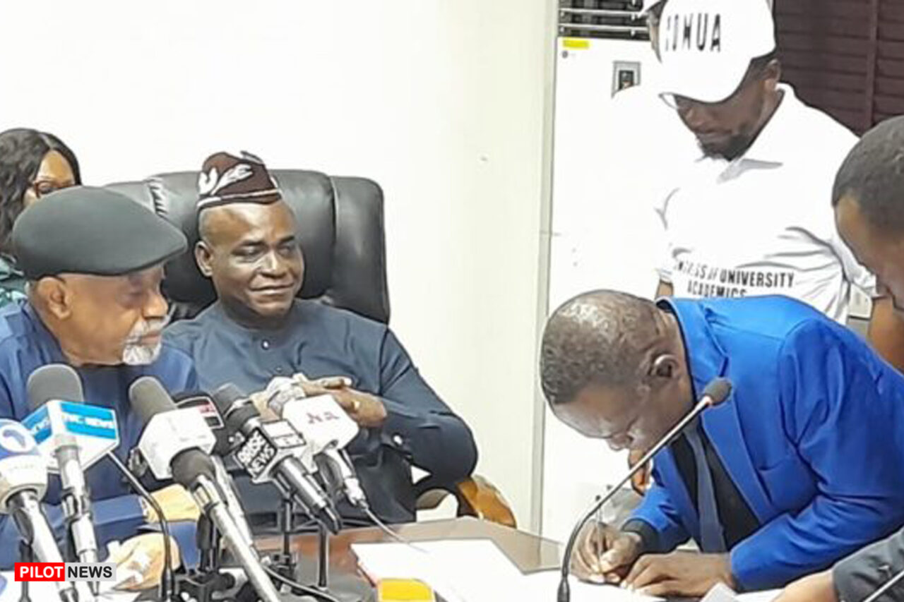 https://www.westafricanpilotnews.com/wp-content/uploads/2022/10/CONUA1-Federal-government-recognizie-breakaway-faction-of-ASUU_file-1280x853.jpg