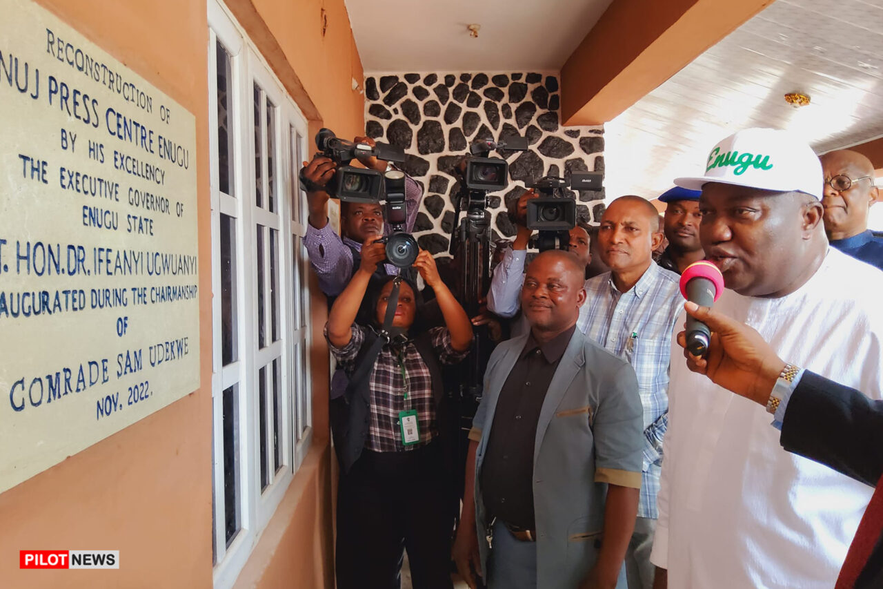https://www.westafricanpilotnews.com/wp-content/uploads/2022/11/NUJ-Ugwuanyi-inaugurates-reconstructed-NUJ-Press-Center-Enugu_WAP-1280x853.jpg