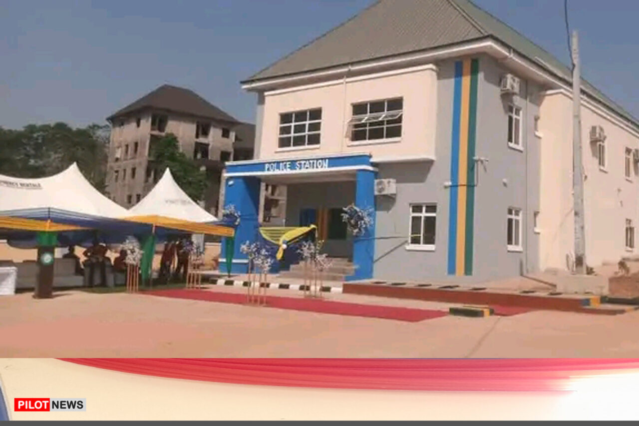 https://www.westafricanpilotnews.com/wp-content/uploads/2022/12/police-station-in-Anambra-1280x853.jpg