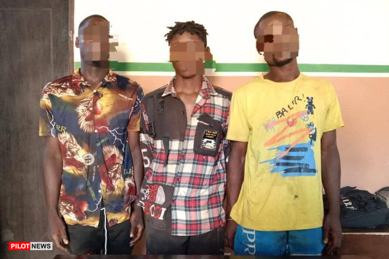 https://www.westafricanpilotnews.com/wp-content/uploads/2023/02/3-Armed-Robbery-Suspects-Arrested-in-Enugu-1280x853.jpg
