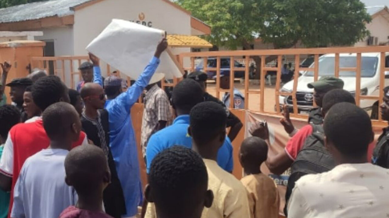 Yola: Residents Protest Overpricing Of Power Bills