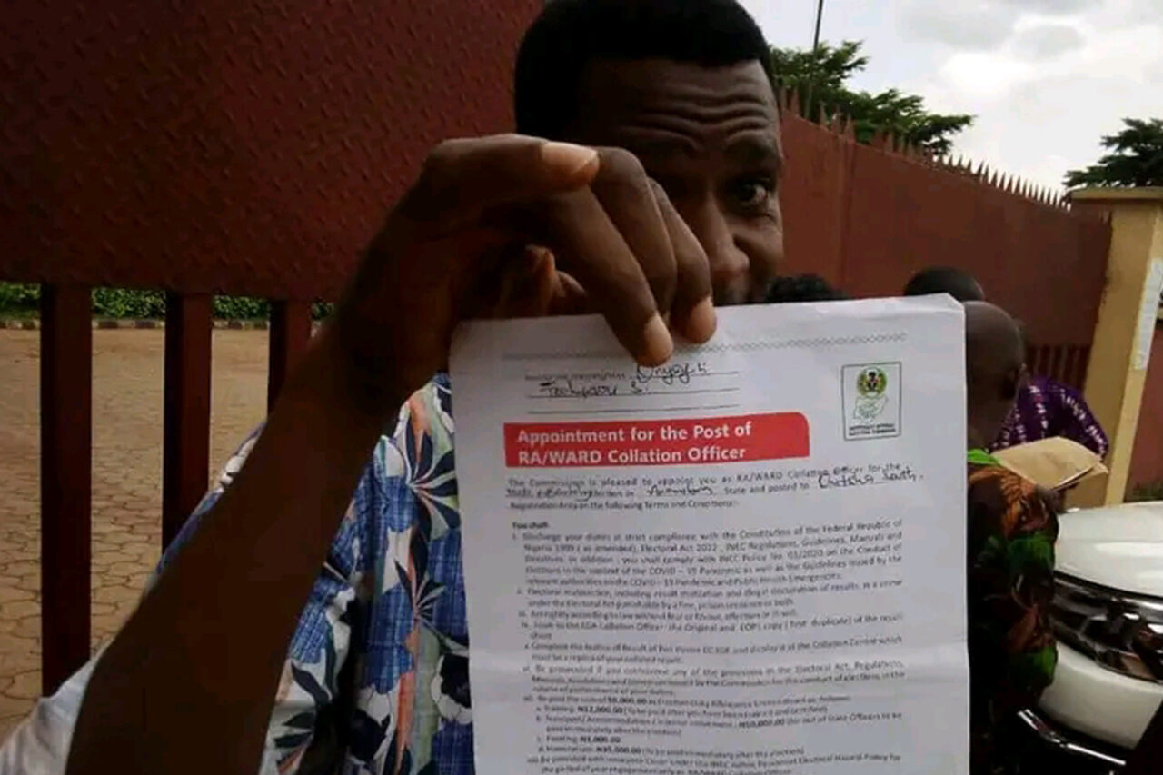 https://www.westafricanpilotnews.com/wp-content/uploads/2023/05/INEC-workers-protest-Anambra_05-24-1280x853.jpg