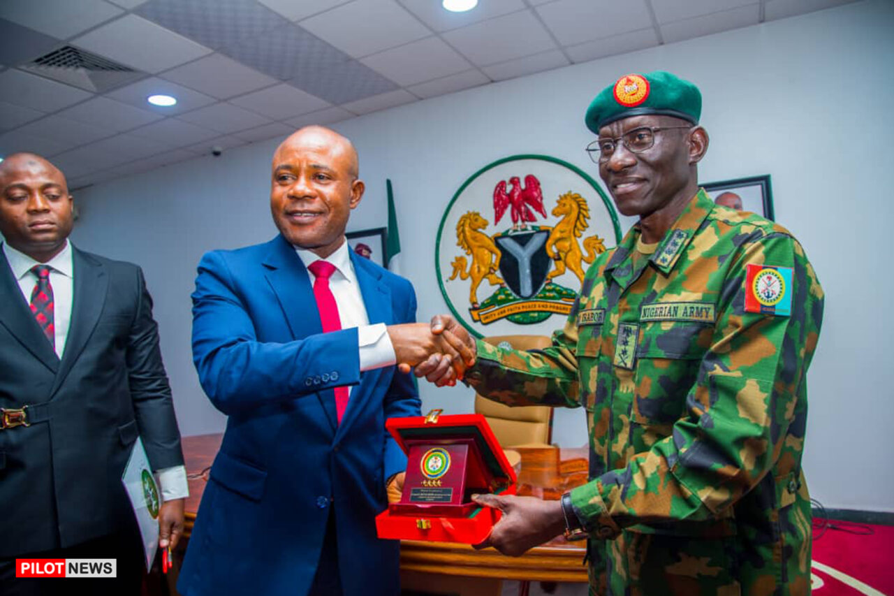 https://www.westafricanpilotnews.com/wp-content/uploads/2023/06/General-Irabor-Visits-Enugu-State-Government-1280x853.jpg