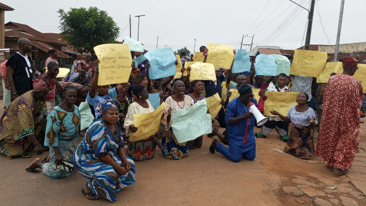 Community Protests Relocation Of  Higher Education 