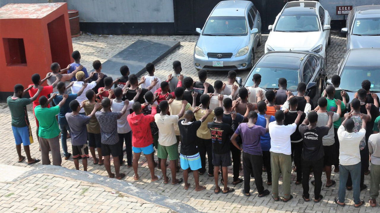 EFCC arrests 69 internet fraudsters in OAU