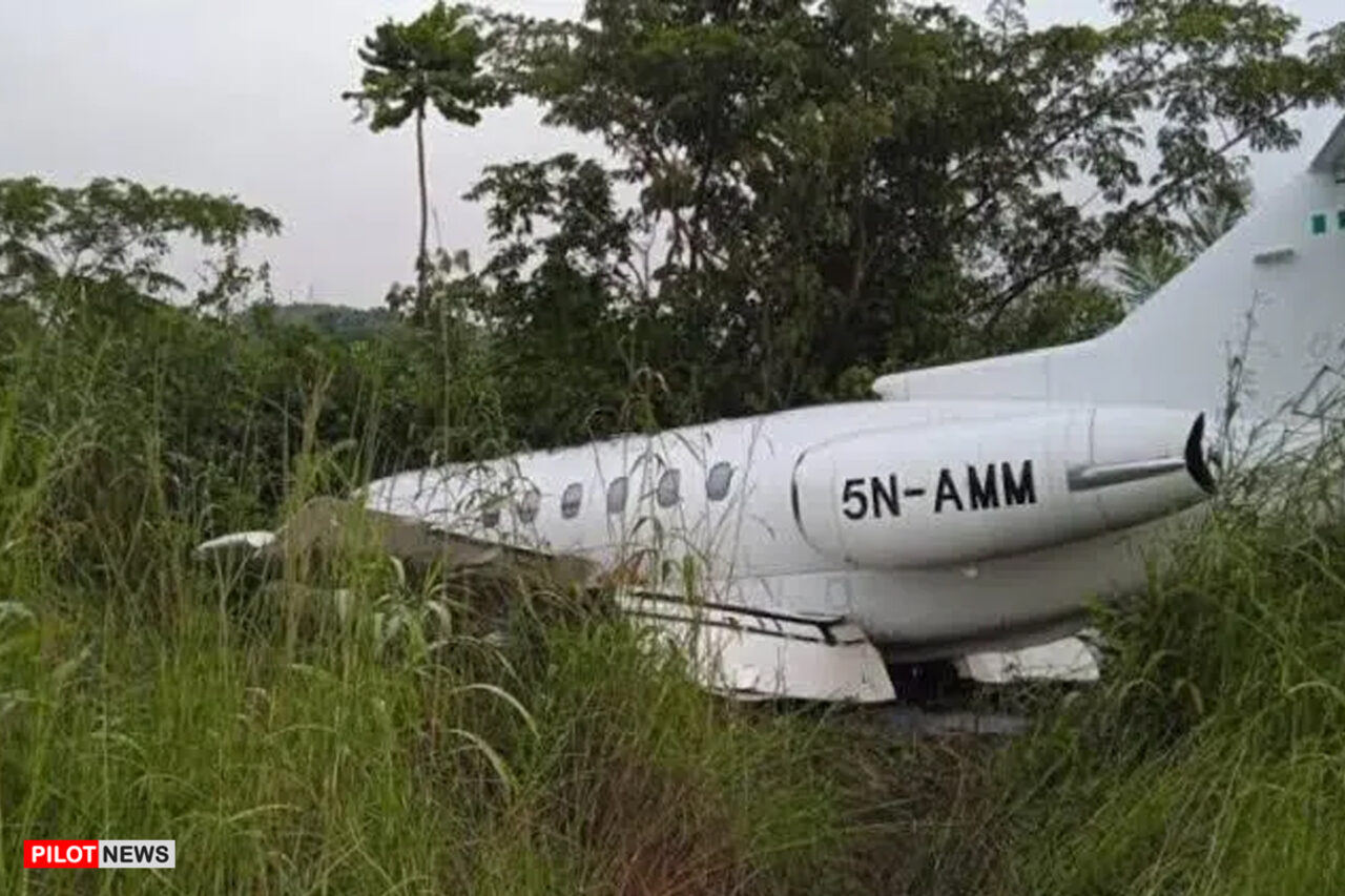 https://www.westafricanpilotnews.com/wp-content/uploads/2023/11/HS-125-aircraft-with-10-passengers-and-3-crew-members-crashes-1280x853.jpg