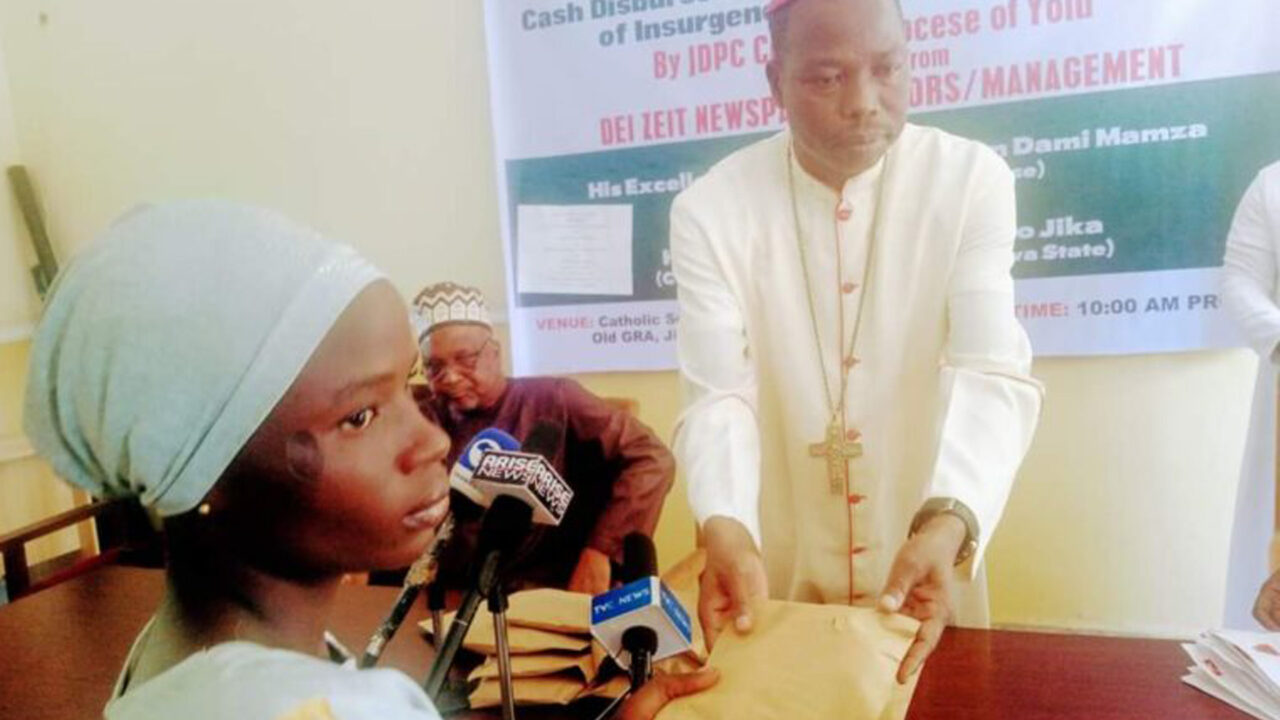 200 Kidnapped Victims Receive Cash Donation