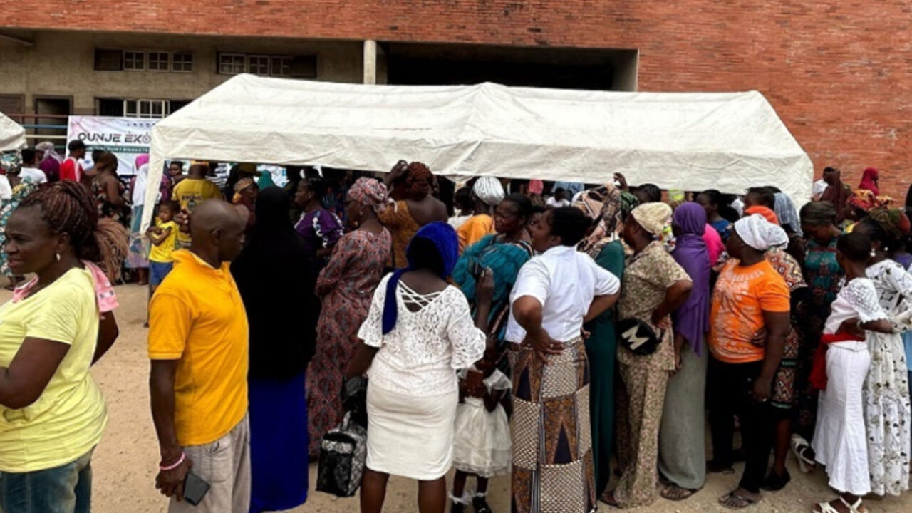 Lagos Food Market Offers Discounts Of Prices On Essential Commodities