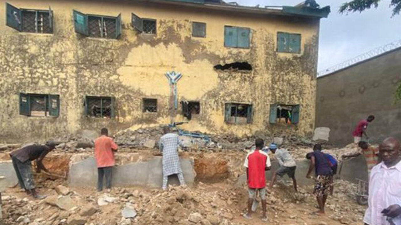 109 Inmates Still at Large After Downpour Triggers Prison Break in Suleja