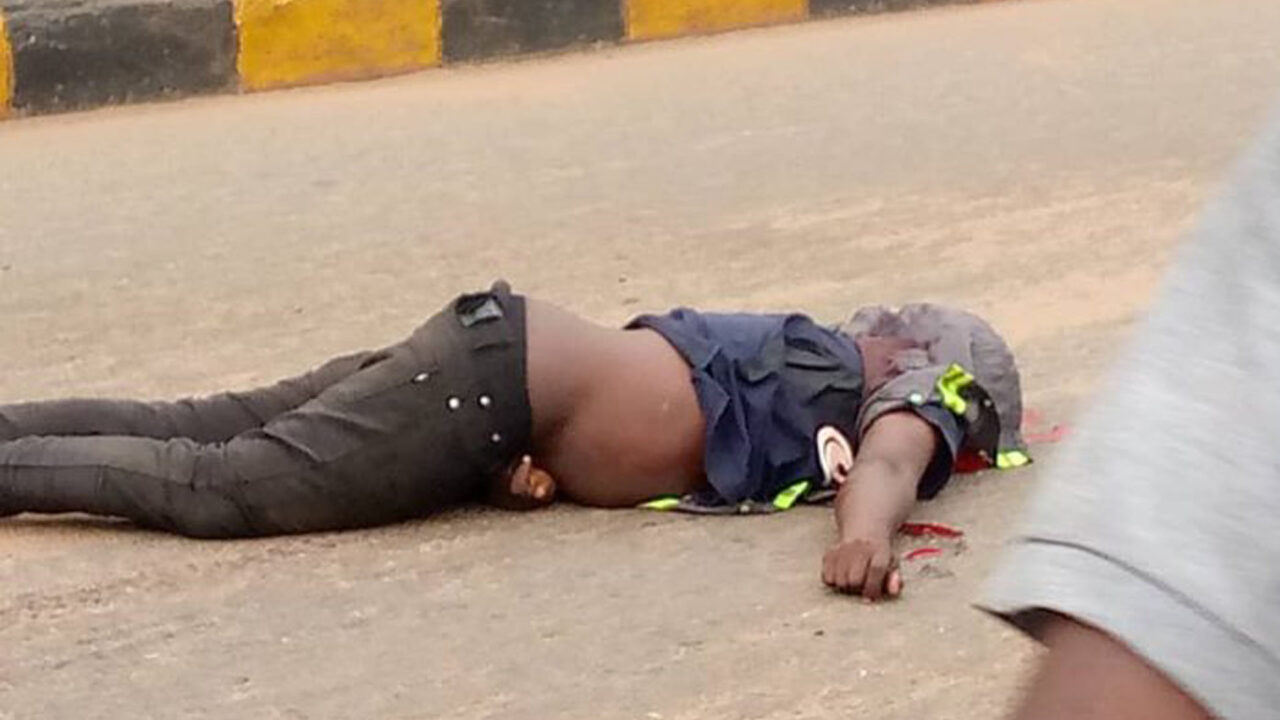 BREAKING: Gunmen kill Traffic official in Anambra, Zoom Off