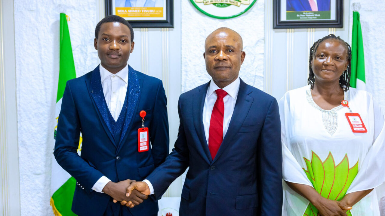 Enugu Governor Clears N23m Initial Fees For 17 Years Old Training As Pilot