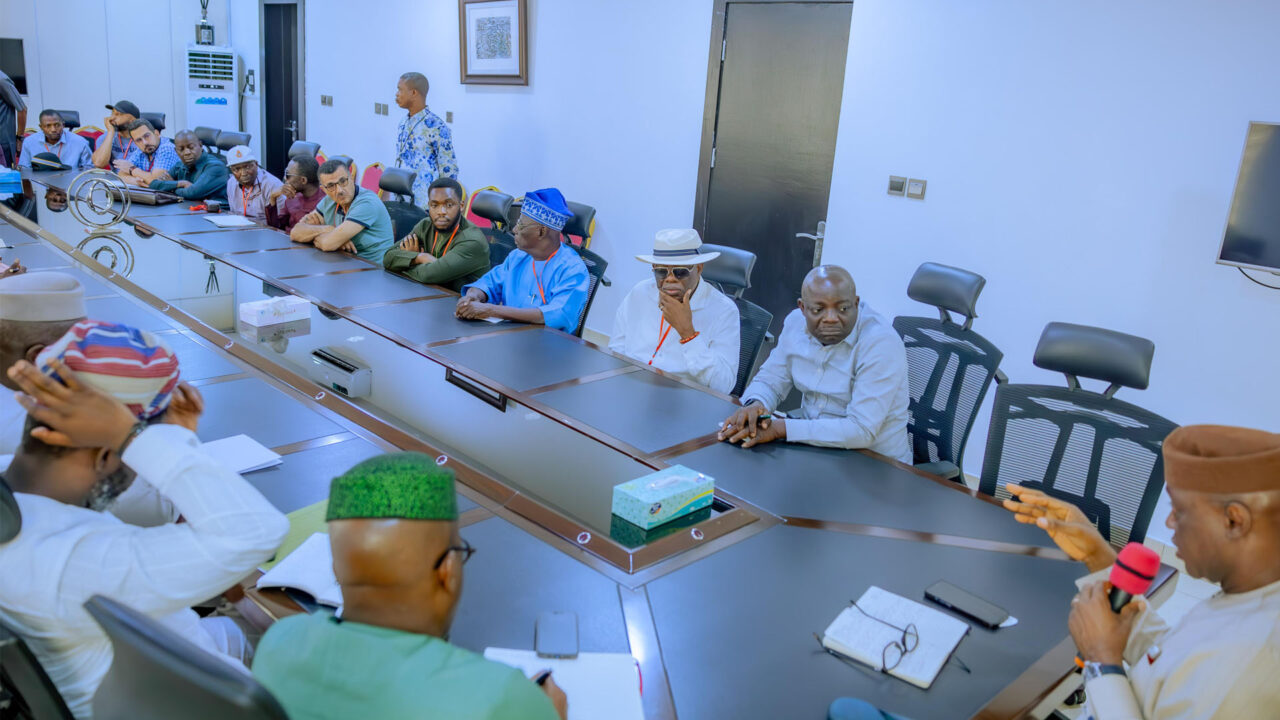 Oyebanji Meets Contractors, State Officials On Project Deadlines