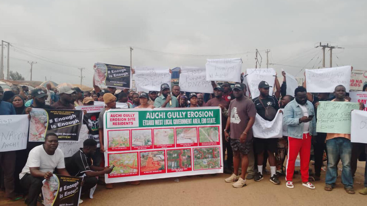 Auchi Youths Protest Over Ravaging Gully Erosion, Kidnapping