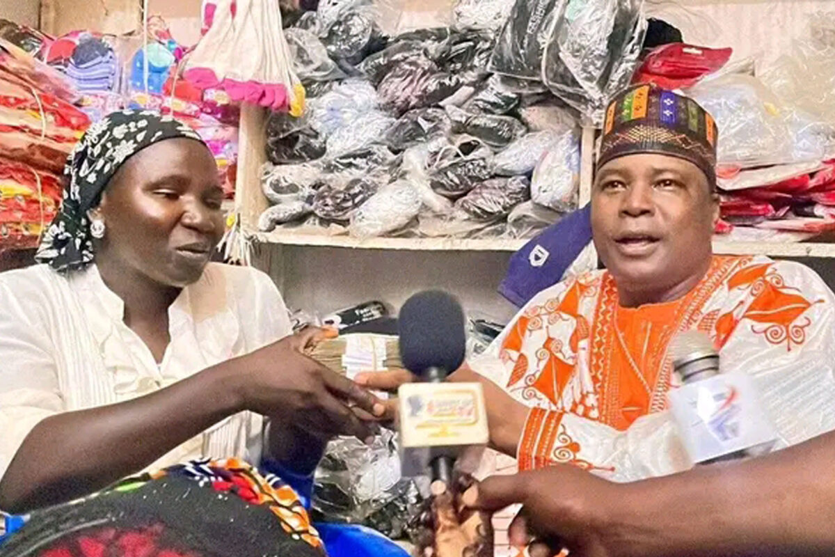Petty Trader In Plateau State Rewarded With N500, 000 For Returning N1m